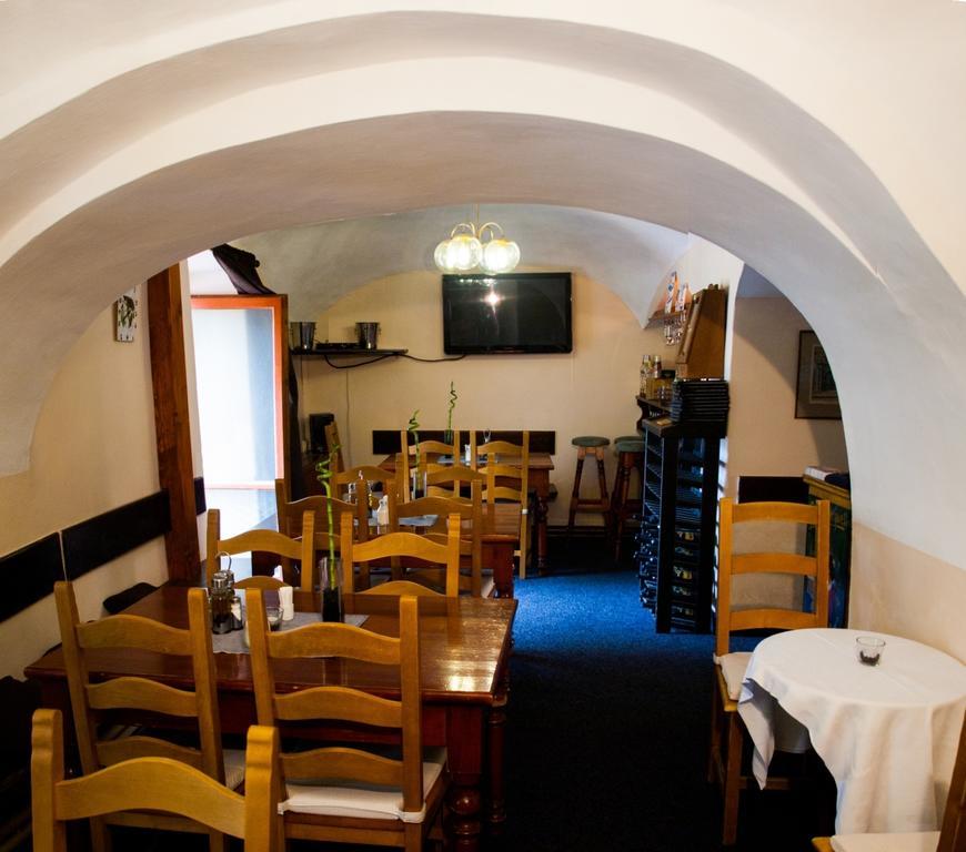 Hotel A Restaurace U Hrncire Кутна-Гора Экстерьер фото